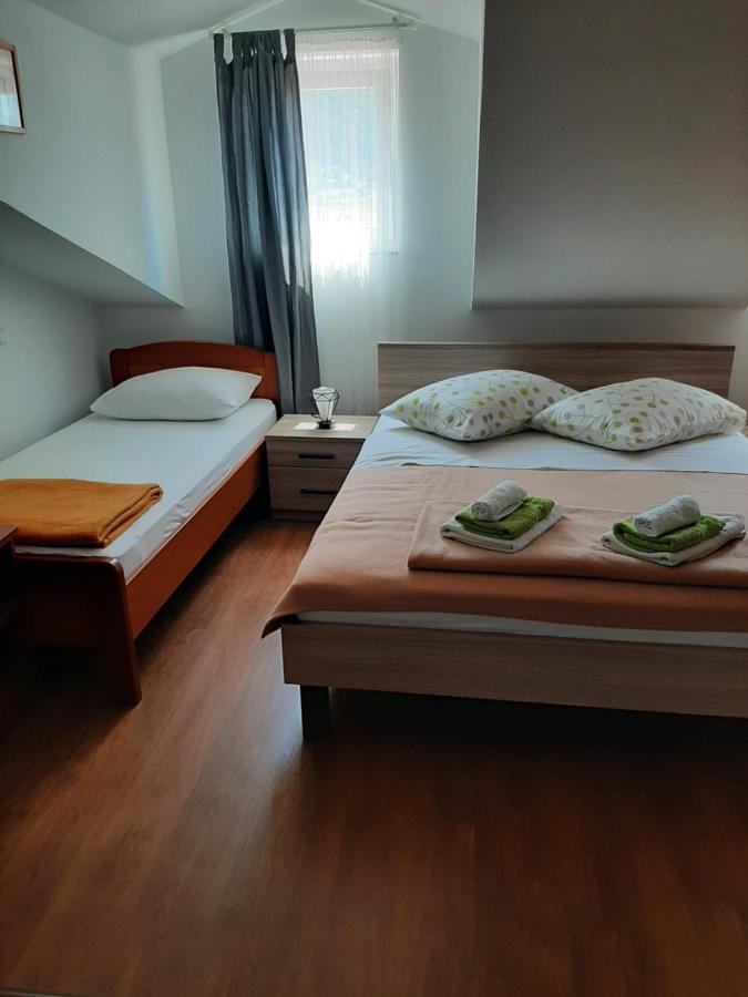 Old Town Cres Apartments Екстериор снимка