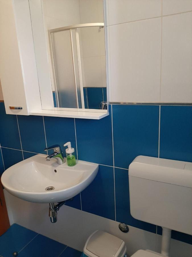 Old Town Cres Apartments Екстериор снимка