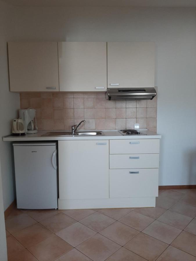 Old Town Cres Apartments Екстериор снимка